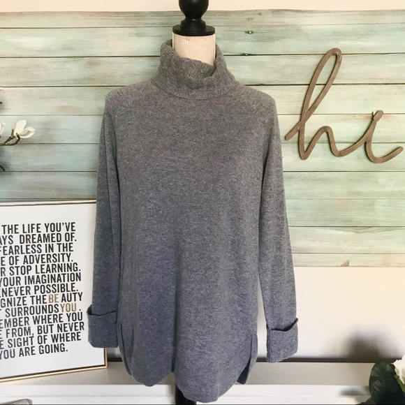 Magaschoni Cashmere Tunic Turtleneck 